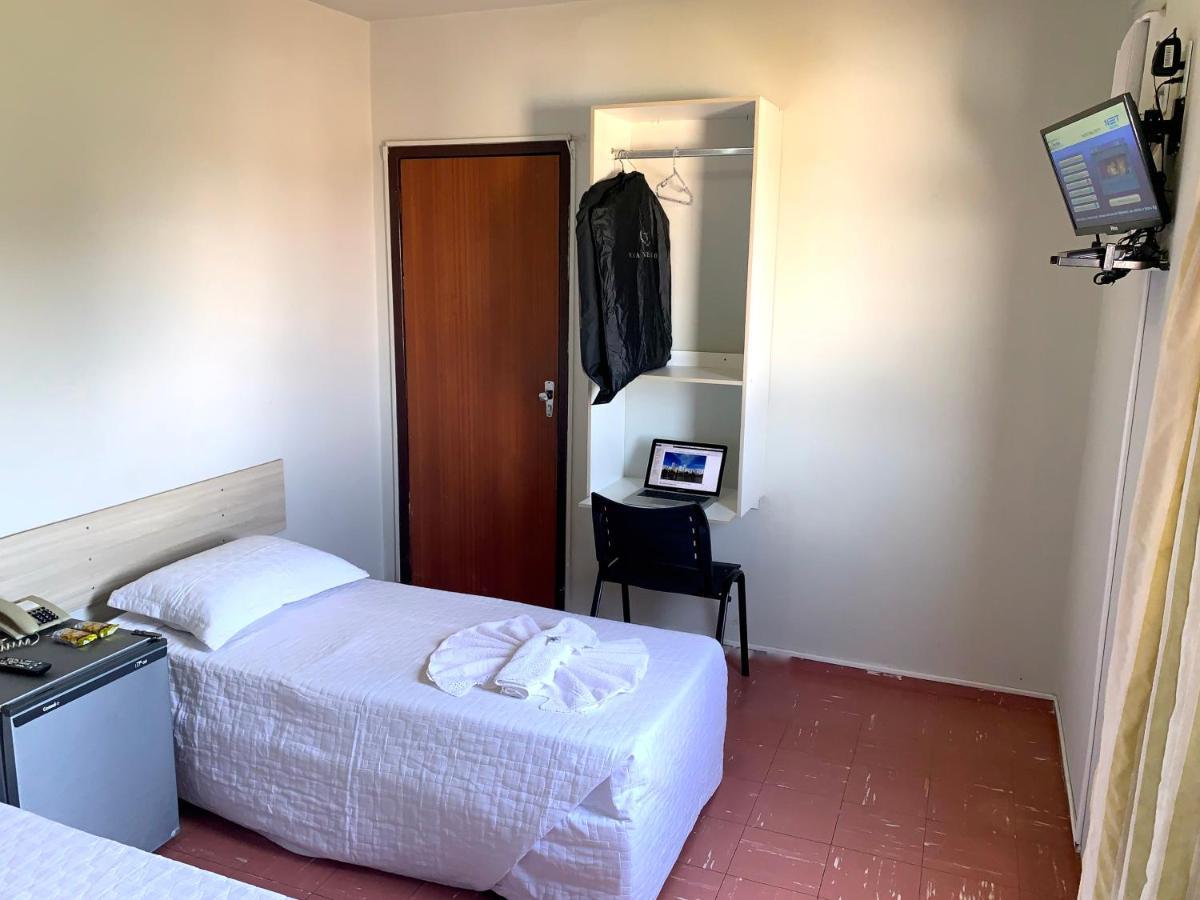 Hotel Cacula Лондрина Екстериор снимка